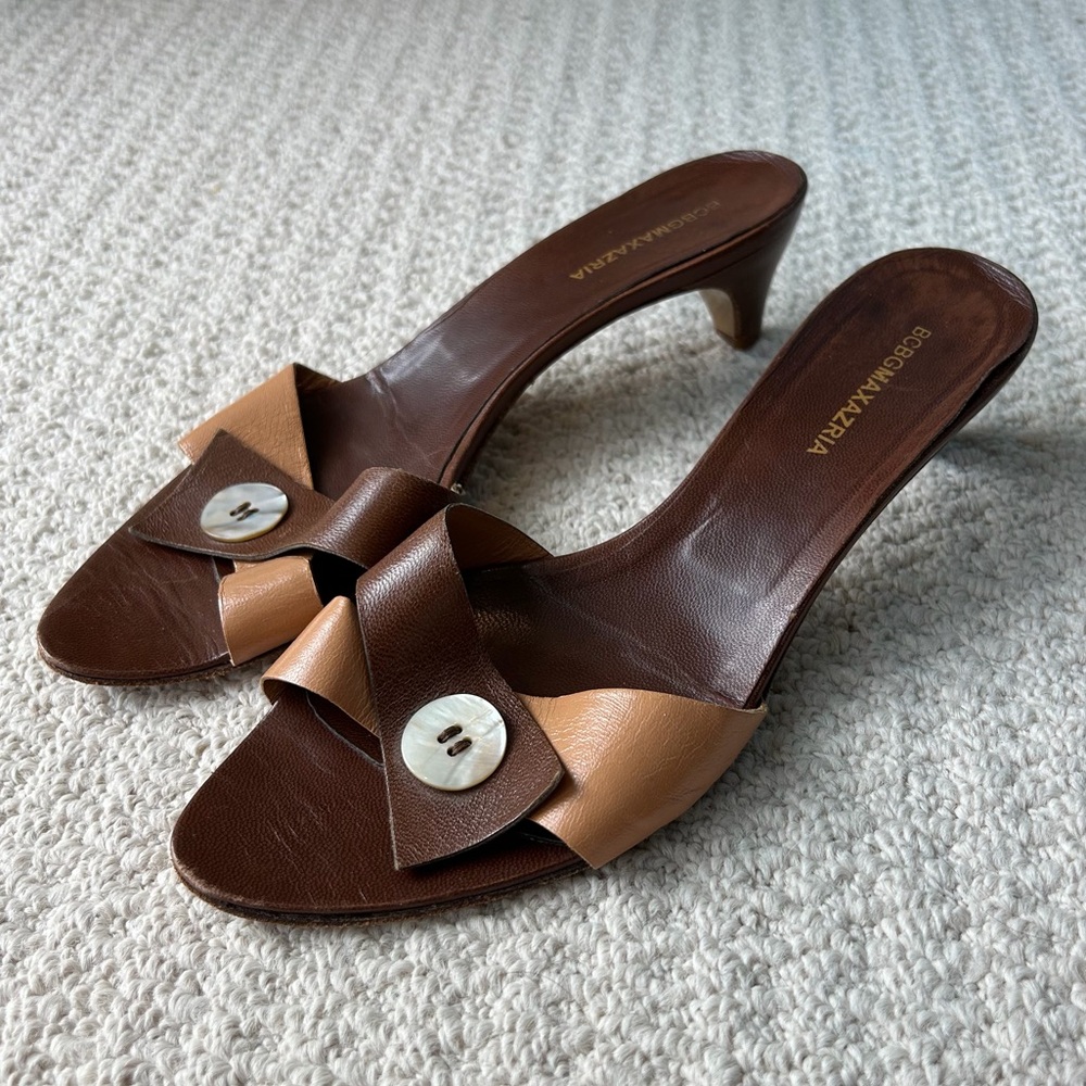 BCBGMaxAzria Two-Tone Brown & Tan Leather Knot Slide Heels